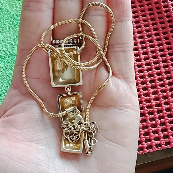 Elegant Enamel Plated Gold Necklace - Picture 11 of 11